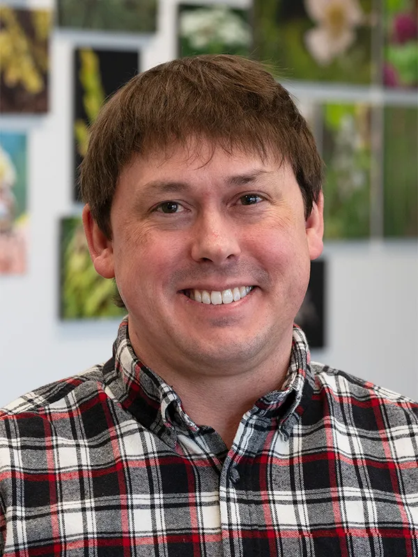 Nathan Whelan headshot